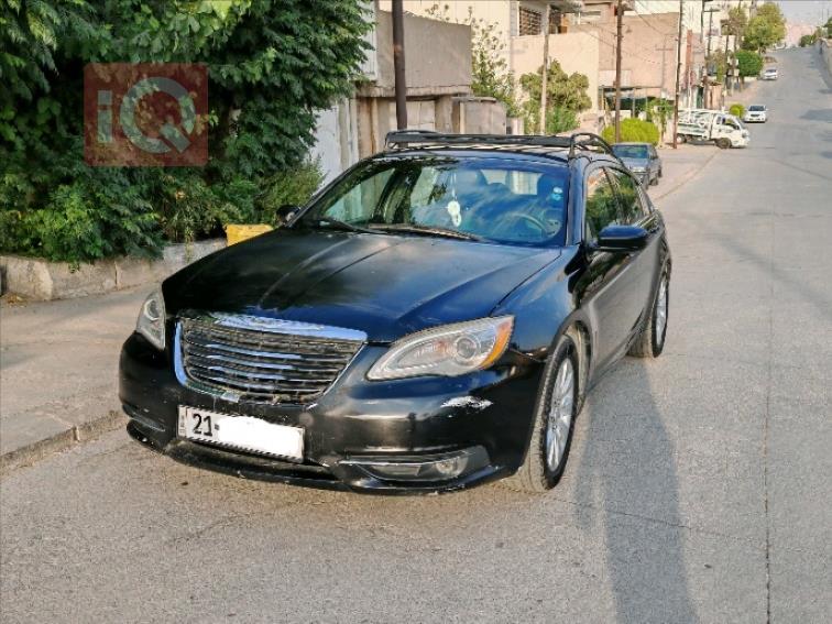 Chrysler 200